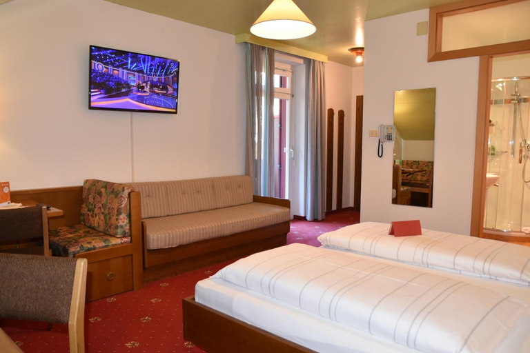 Bedroom 2, Angerburg Blumenhotel, Bolzano