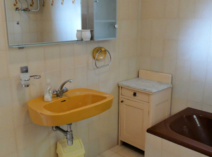Bathroom 3, Spacious Novi Vinodolski Apartments With Terrace and Shared Pool, Novi Vinodolski