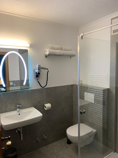 Bathroom 3
