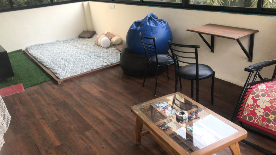 Public Area 2, JOY HOSTEL for Backpackers & longterm, Pune