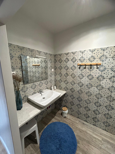 Bathroom 3, Chambres d'hotes de la pilatiere, Vienne