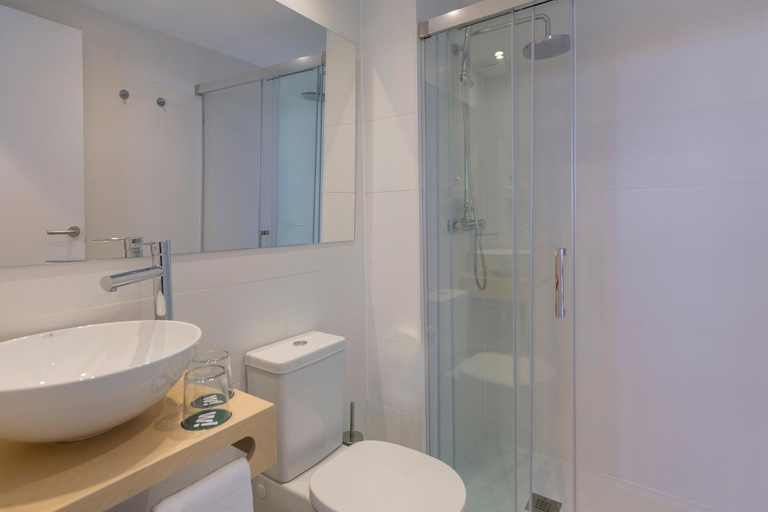 Bathroom 4, whala!fun, Baleares
