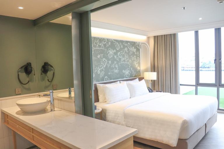 Bedroom 8