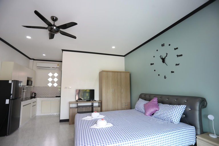 Bedroom 9