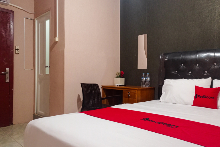 Bedroom 1, RedDoorz @ Hotel Island Bengkulu, Bengkulu