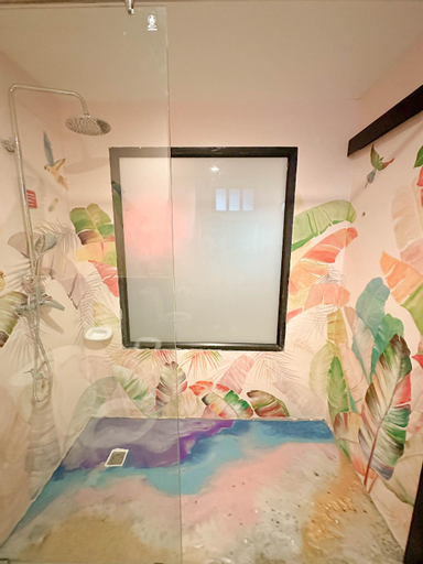 Bathroom 13