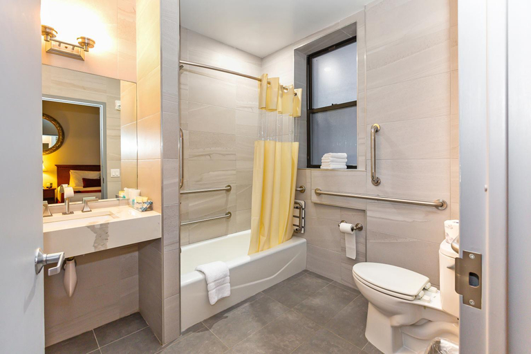 Bathroom 4, Hotel St. James, New York