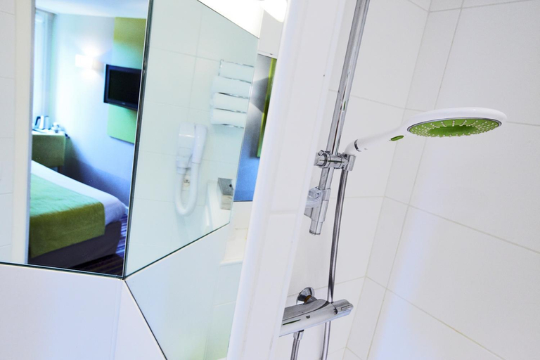 Bathroom 8