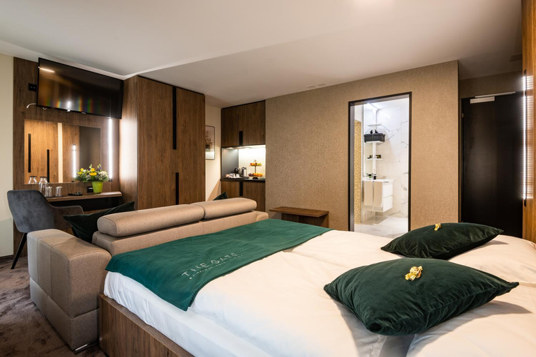 Bedroom 6