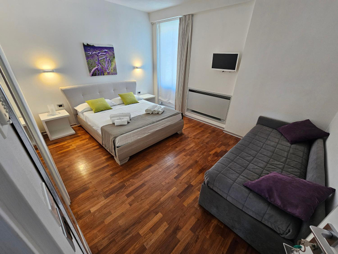 Bedroom 2, White, Lecce