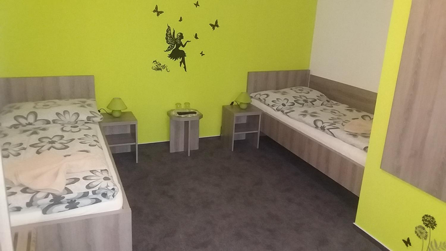 Others 4, Motel Pavov, Jihlava