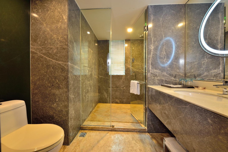 Bathroom 4, Hai Jun Hotel Guangzhou Beijing Road Pedestrian Street, Guangzhou