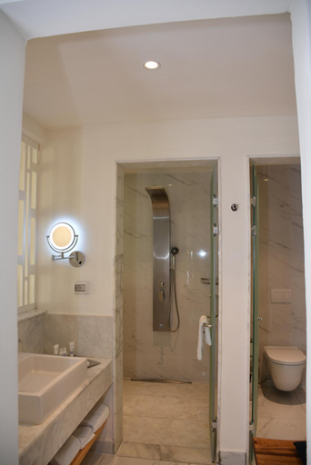 Bathroom 4, Steigenberger Pure Lifestyle (Adults Only), Al-Ghurdaqah