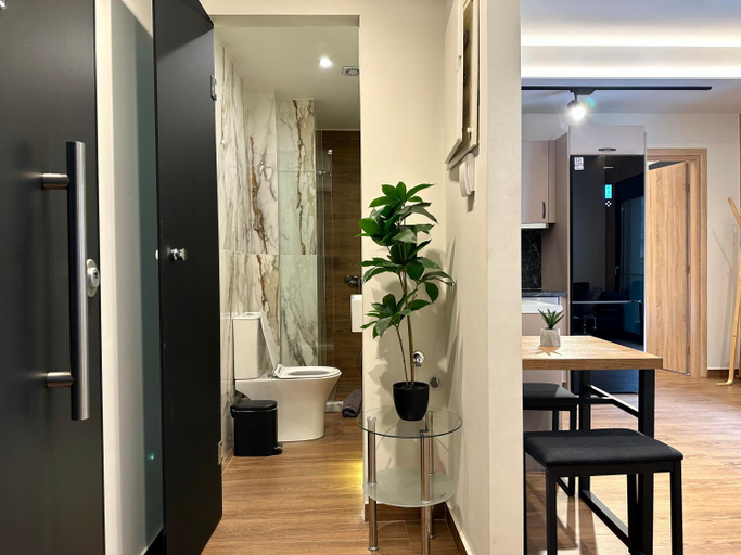 Bathroom 5, T&T Luxury Apartments - Rooftop Jacuzzi, Attica