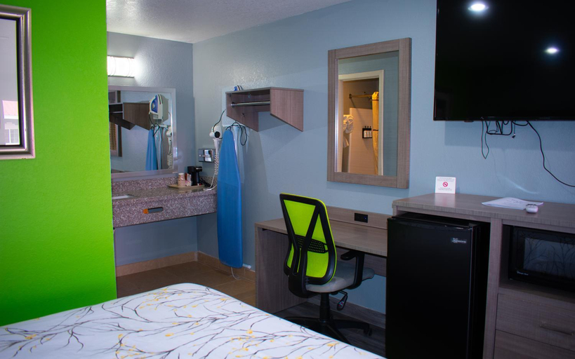 Bedroom 2, Fort Davis Inn & R.V. Park, Jeff Davis