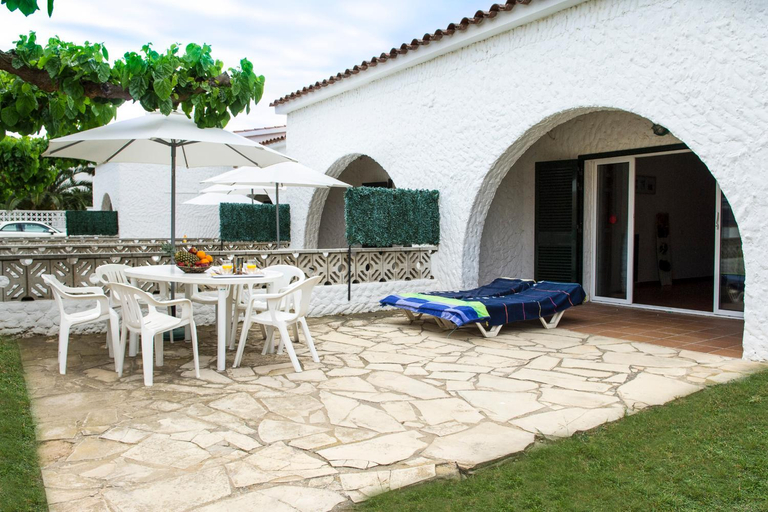 Others 3, Casas Montgri, Girona