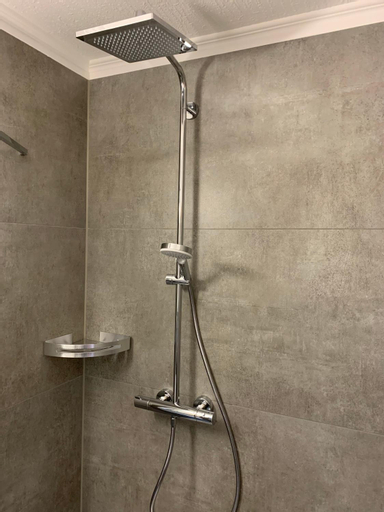 Bathroom 11