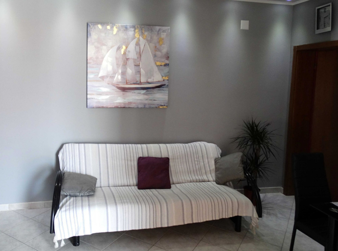 Bedroom 2, Scenic and Sunny Apartments With Sea View and Balcony, Crikvenica