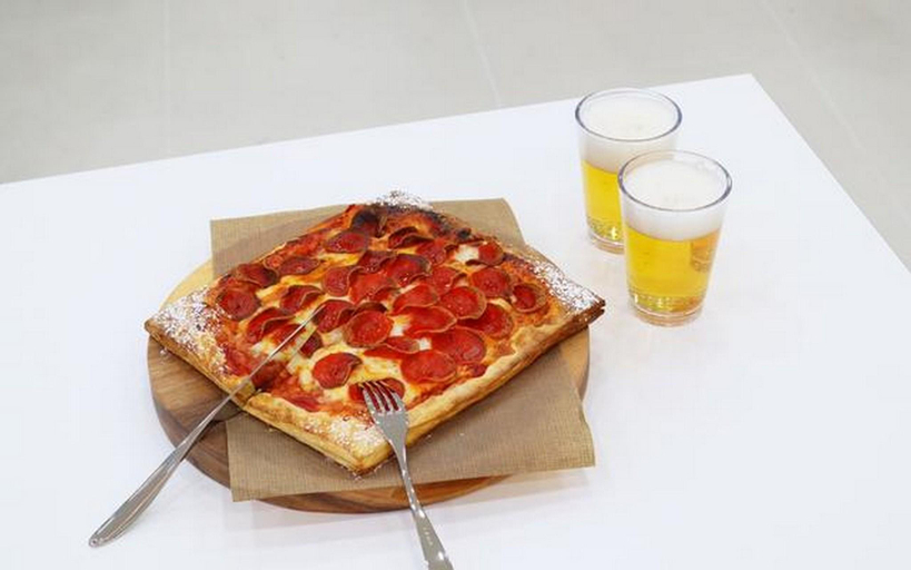 Food & Drinks