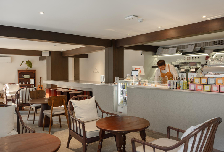 Food & Drinks 3, Nidhra Boutique Hotel, Khlong Toey