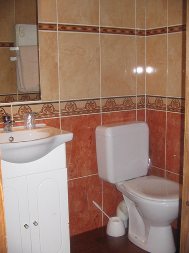 Bathroom 4