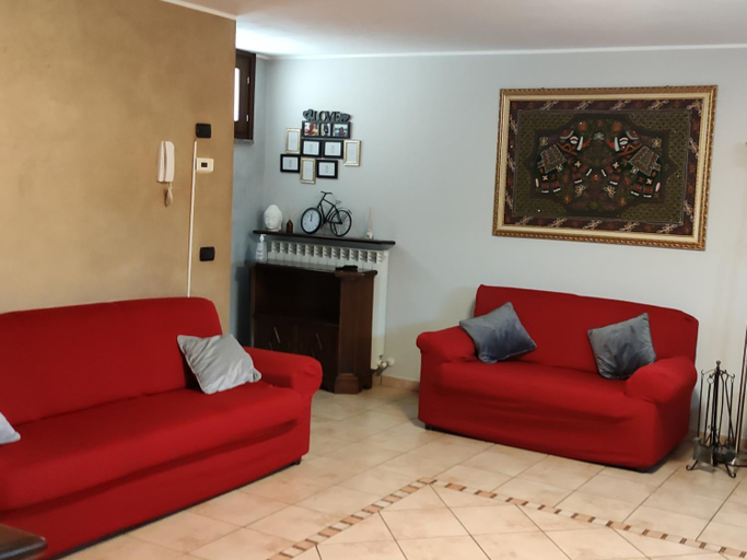 Others 2, New Home, Varese