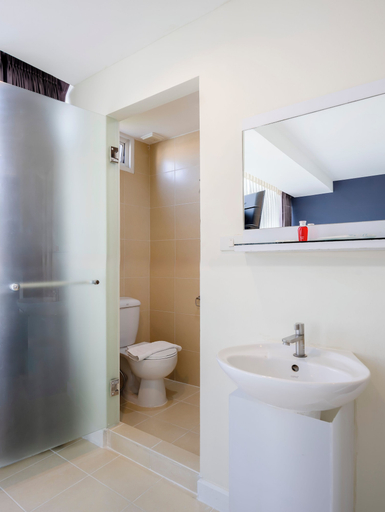 Bathroom 4, GP House Express Sukhumvit 81, Phra Khanong