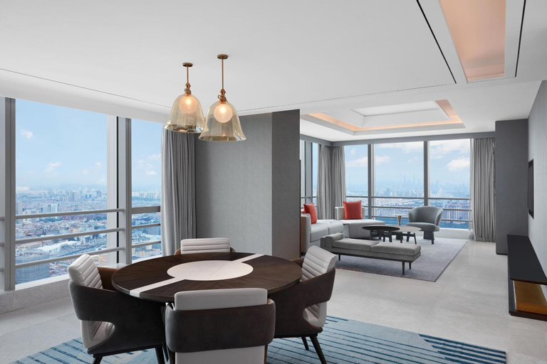 Dining Room 24