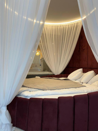 Bedroom 2, Hotel Zefir, Drohobyts'kyi