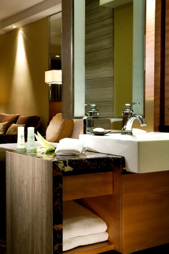 Bathroom 4, Jianguo Hotel Beijing, Beijing