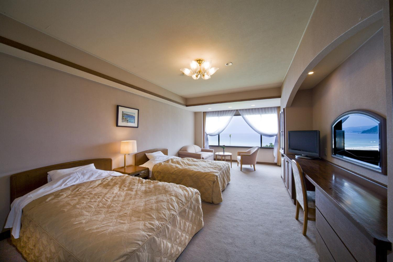 Bedroom 13