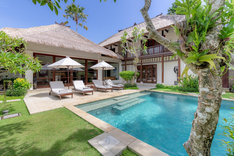 Swimming Pool 10