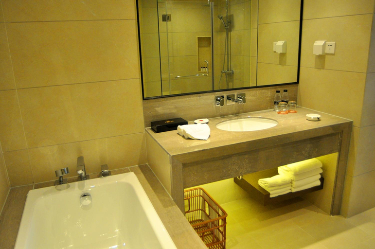 Bedroom 4, Zhongshan International Hotel, Zhongshan