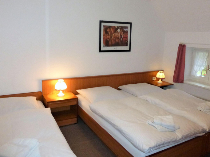 Bedroom 2, Geraumige Ferienwohnung mit Terrasse in Klutz, Nordwestmecklenburg