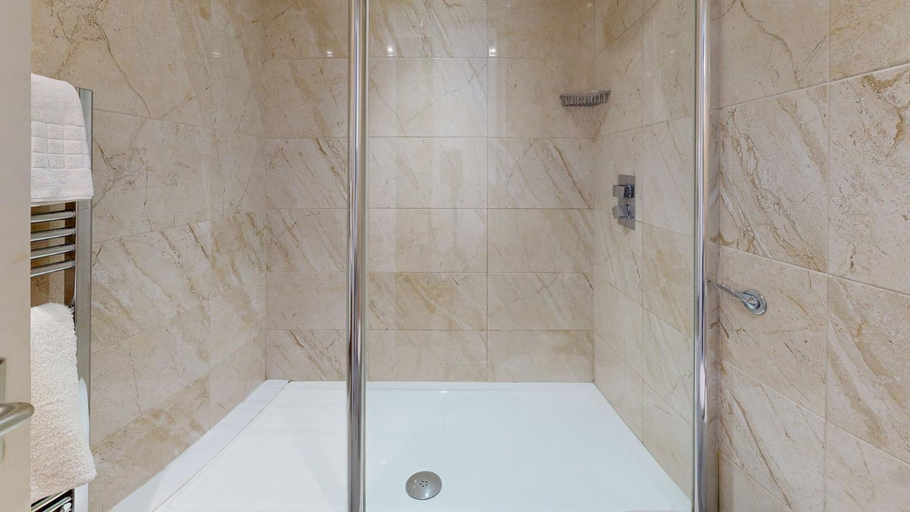 Bathroom 2, Moor Hall Conference Centre, Windsor and Maidenhead