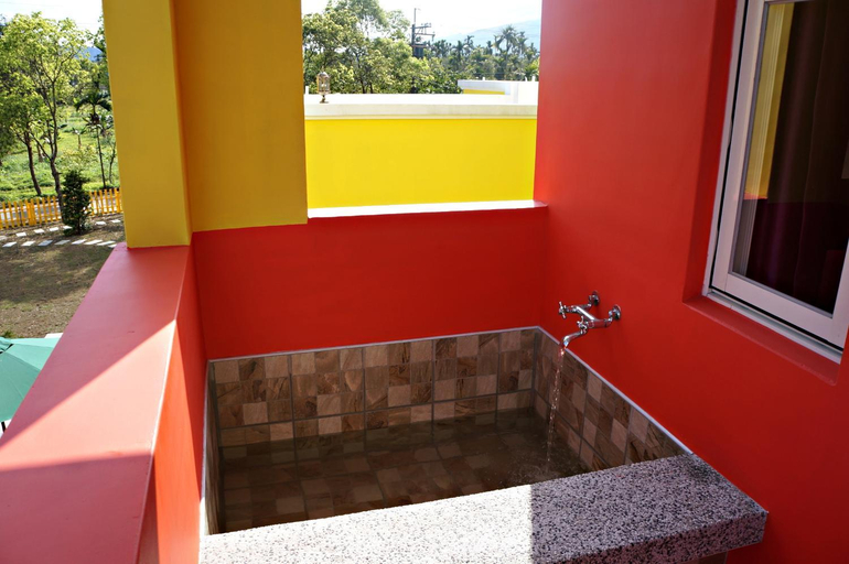 Bathroom 2, Duckling House, Hualien