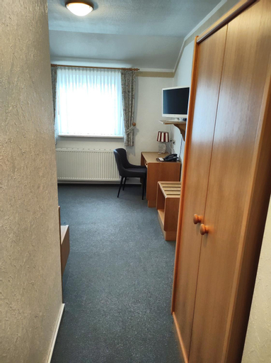 Bedroom 17