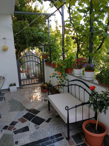 Others 3, Oleander, Three-bedroom Apartment in Trogir, Trogir