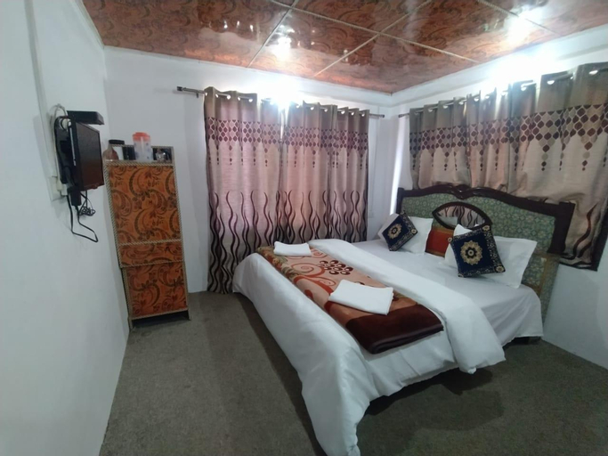 Sport & Beauty, HAYDER GUEST HOUSE , Anantnag