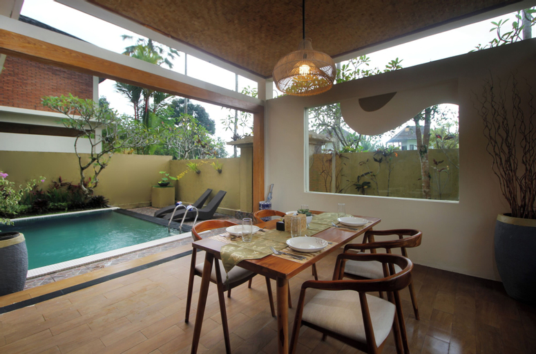 Dining Room 5
