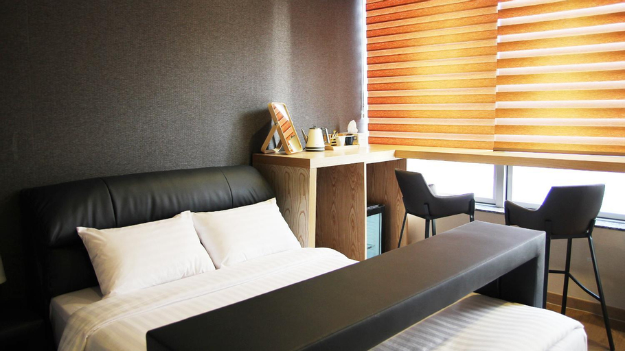 Bedroom 9
