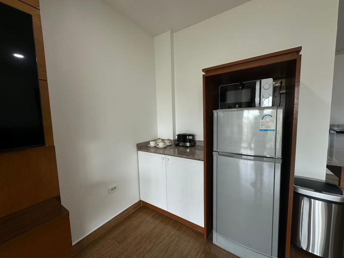 Dining Room 7