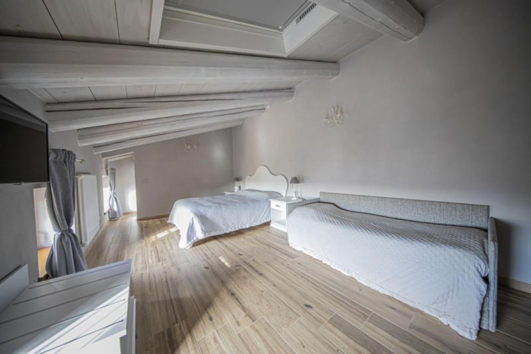 Others 2, B&B Ca' Bernai, Verona