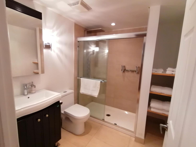 Bathroom, Condos Vacances Orford, Memphrémagog