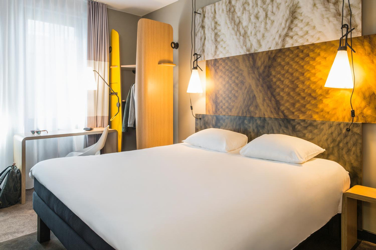 Bedroom 27
