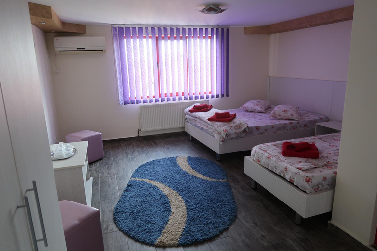 Others 5, Pensiunea Arthur, Ramnicu Valcea