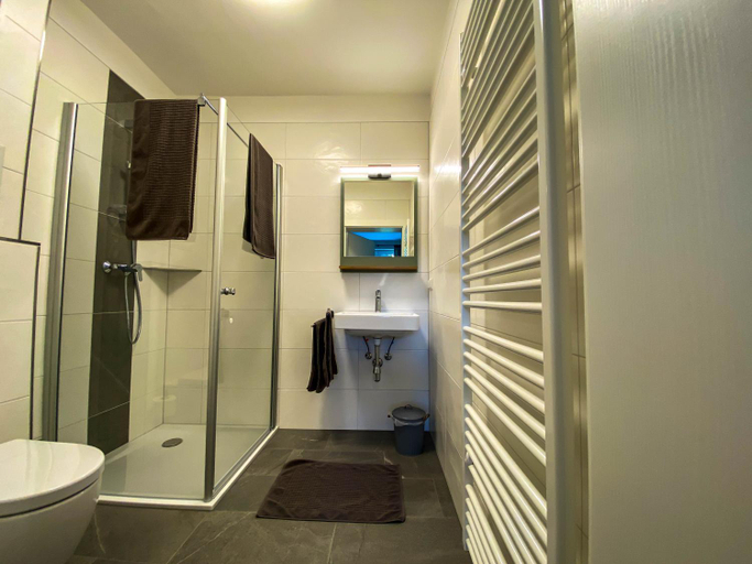 Bathroom 4