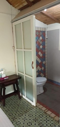Bathroom 5, Villa Isabella Putri B&B, Jepara