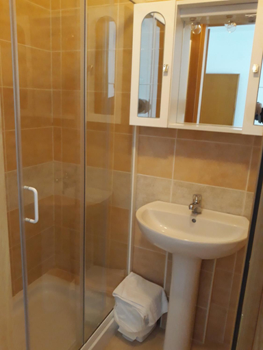 Bathroom 2, Affittacamere FloraMare, Livorno