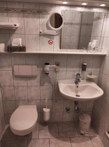 Bathroom 7